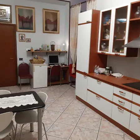 בית הארחה B&B Milano מילאנו