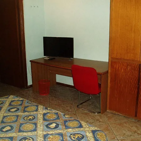 B&B Milano Konukevi *